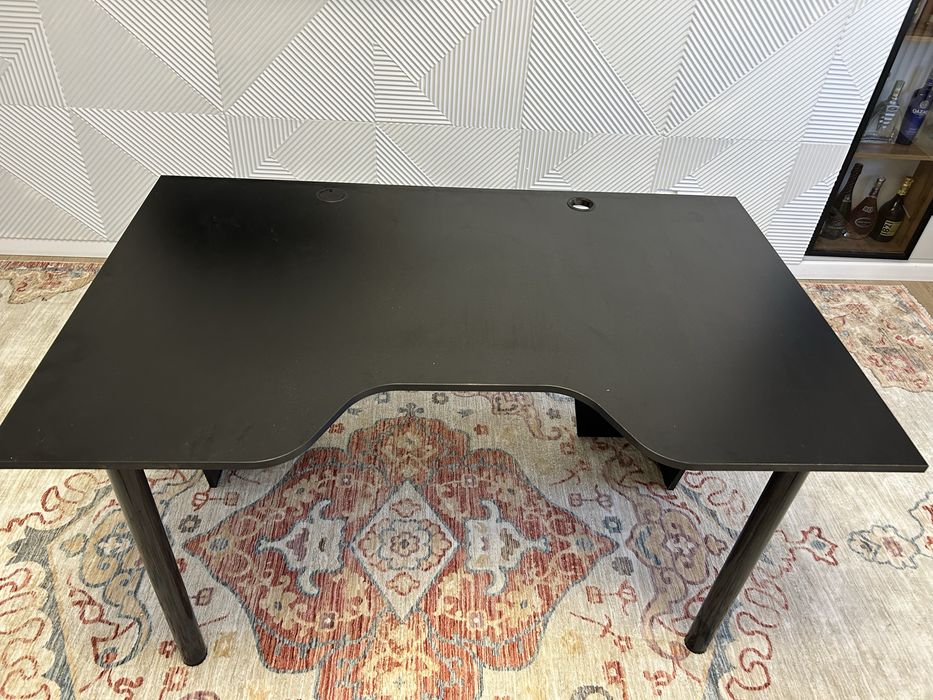 Продам стол для пк
