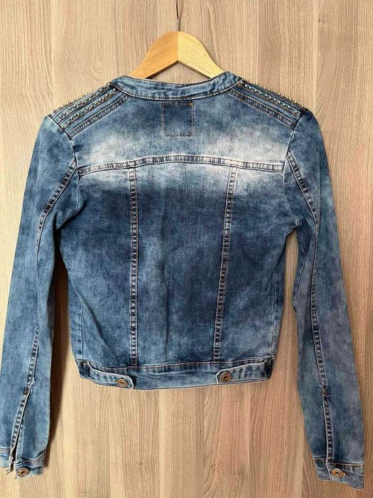 Дънково Яке Saloon