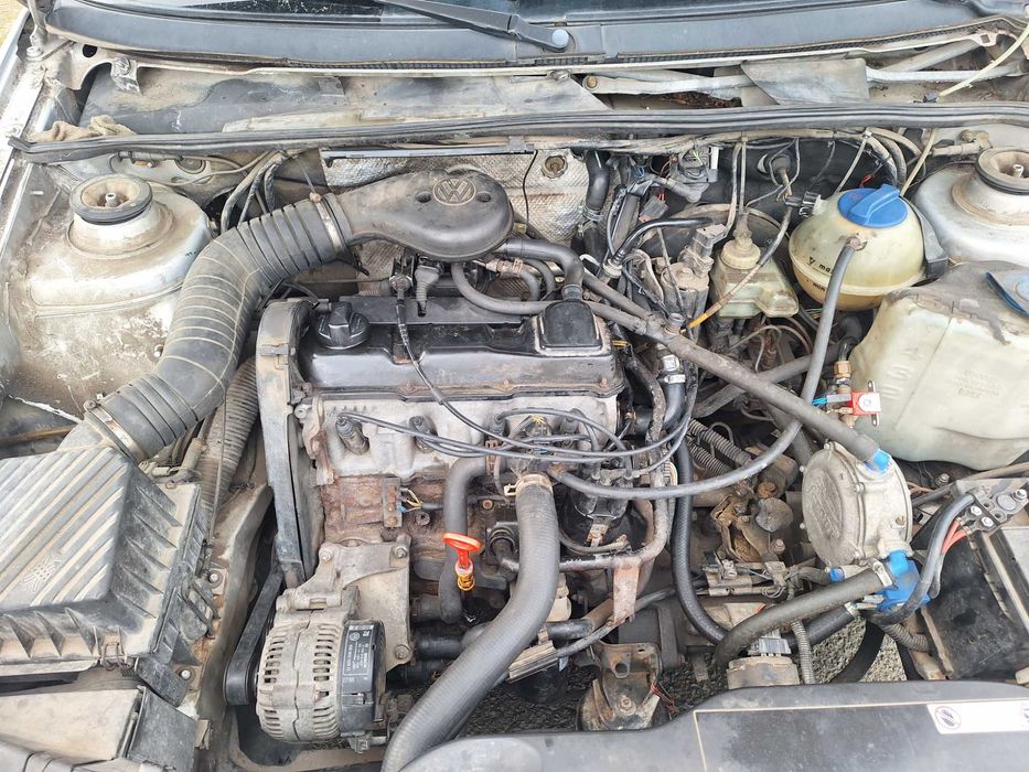 Пасат б4 1.8 i  90 коня