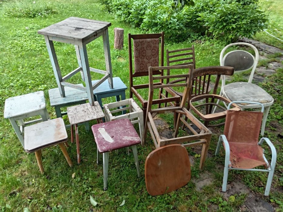 стулья, парта, табуретки советская