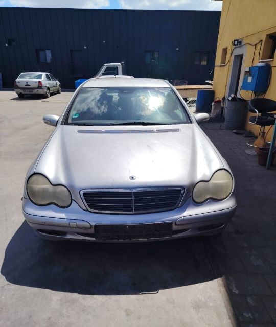 Lampa / Tripla stop stanga pe aripa Mercedes-Benz C-Class W203