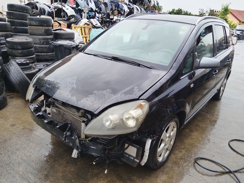 Capota Opel Zafira B negru