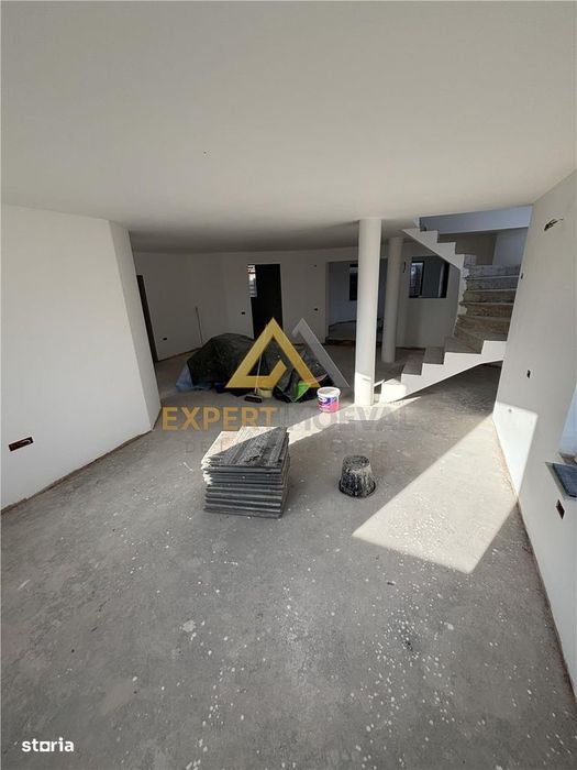Casa spectaculoasa de vanzare Tautii Magheraus str 69