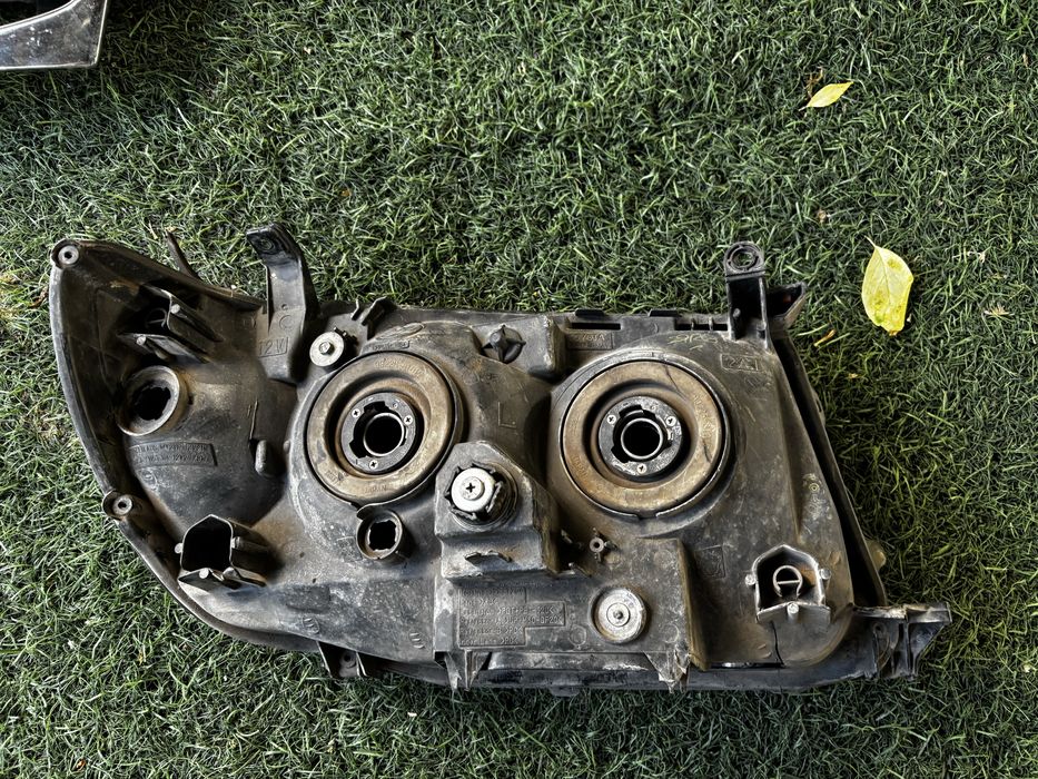 Land cruser 100 решотка, фары левые