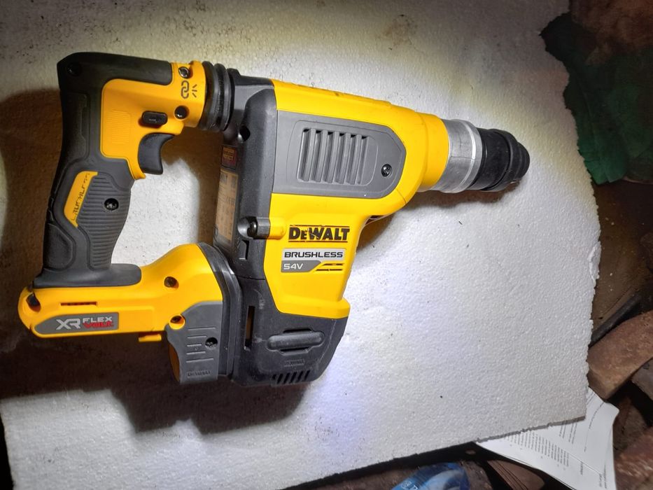 Devalt rotopercuto dch426 ca nou 2025