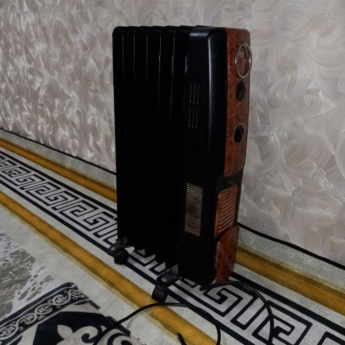 Продам радиатор масленый