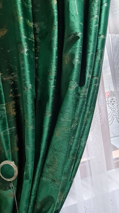 2 draperii noi 2.5/2.45 fiecare