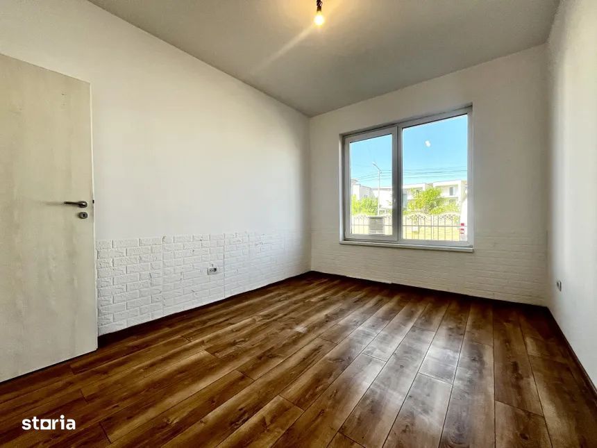 Casă de închiriat 5 camere + 5 băi + 3 balcoane + terasă 800€/luna