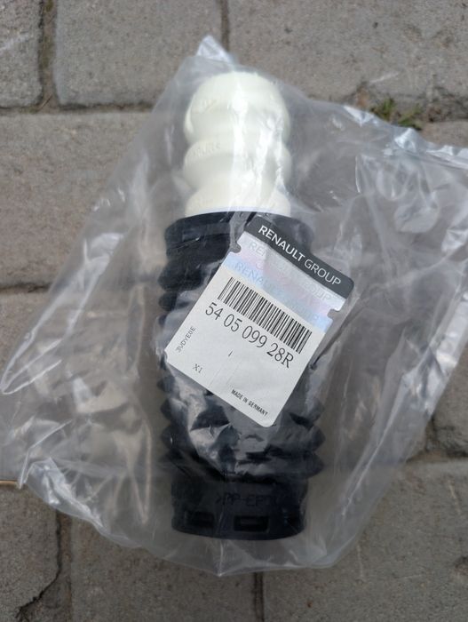 Пыльник на стойку Рено аркана