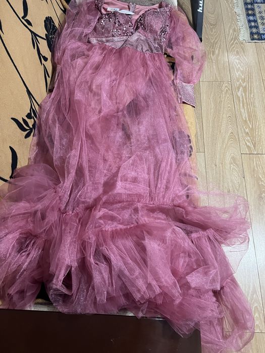 Rochie saray 200 lei negociabil