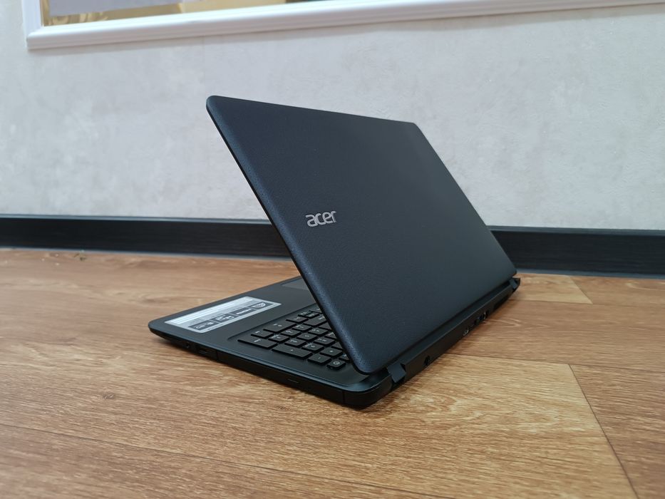 Ноутбук Acer WINDOWS 10 в идеале.