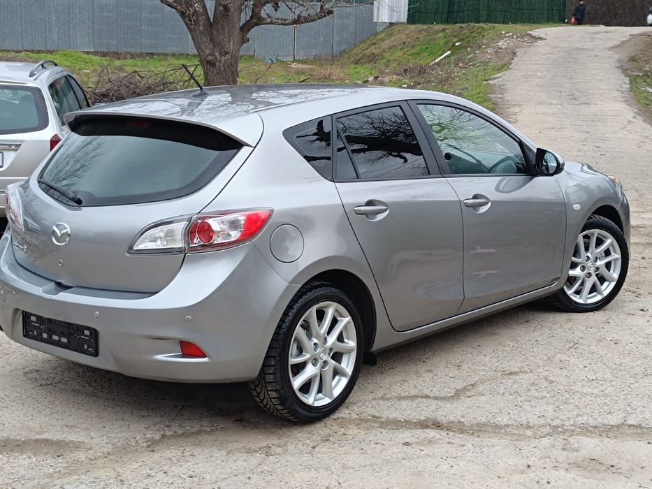 Mazda 3 1.6 benzina 105 cp an 2013 rar efectuat