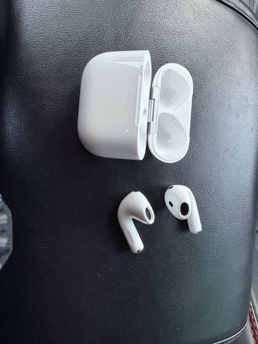 Наушники Air pods 4