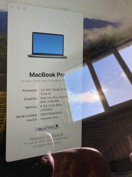 Продавам Макбук Apple Macbook Pro 13инча 2018година