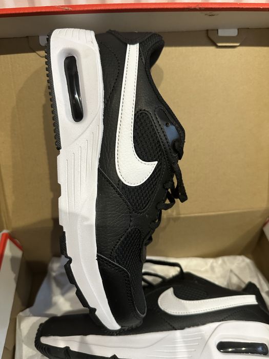 маратонки nike 38