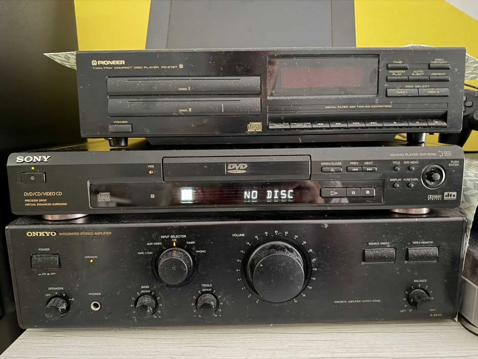 DVD player Sony DVP-S335