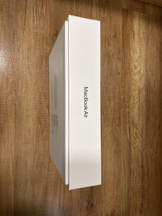 Лаптоп MacBook Air 13” M3 16GB RAM 512GB Midnight Blue ! ЧИСТО НОВ !