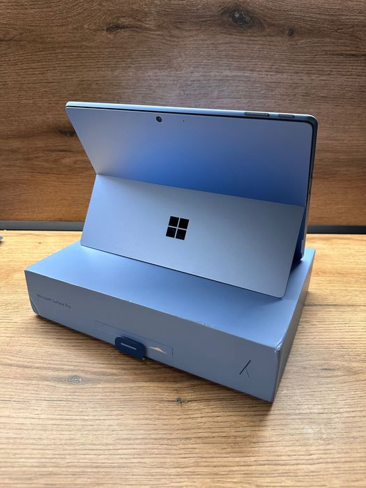 Microsoft Surface 11 Pro Copilot+ PC 13” OLED SnapdragonX Elite 12Core