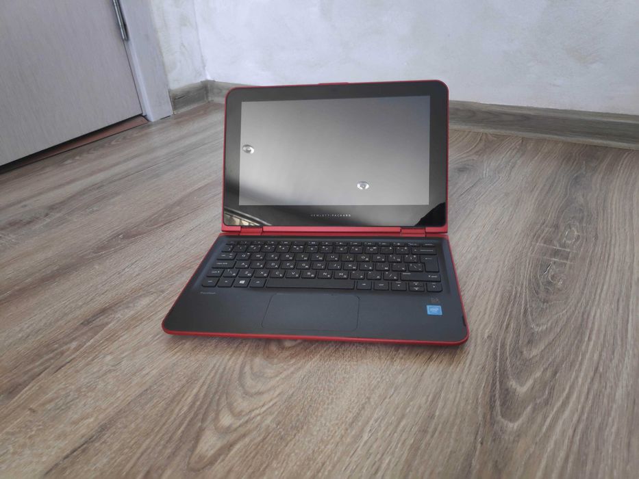 Лаптоп HP Pavilion x360 - 11-k100nu