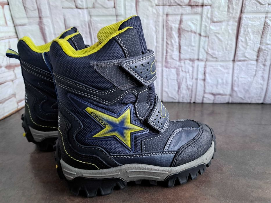 детски ботуши,зимни обувки,боти,апрески,Geox номер26 за момче,геокс