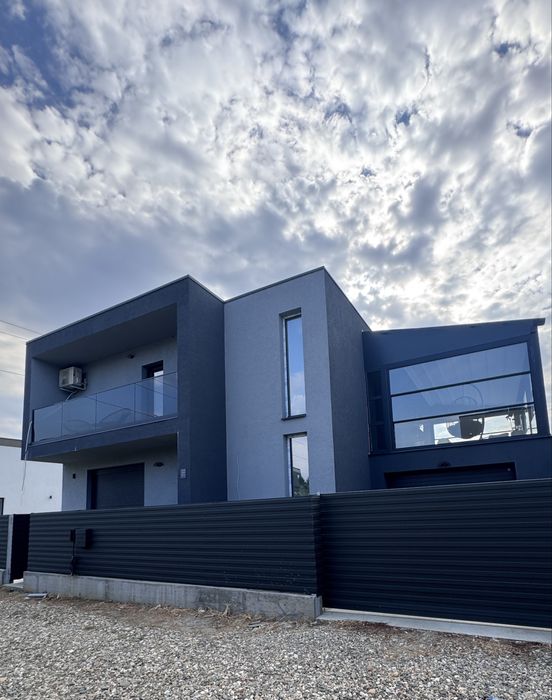 Casă premium P+1 , cu garaj si terasa, Fotovoltaice, 5 min Vivo mall