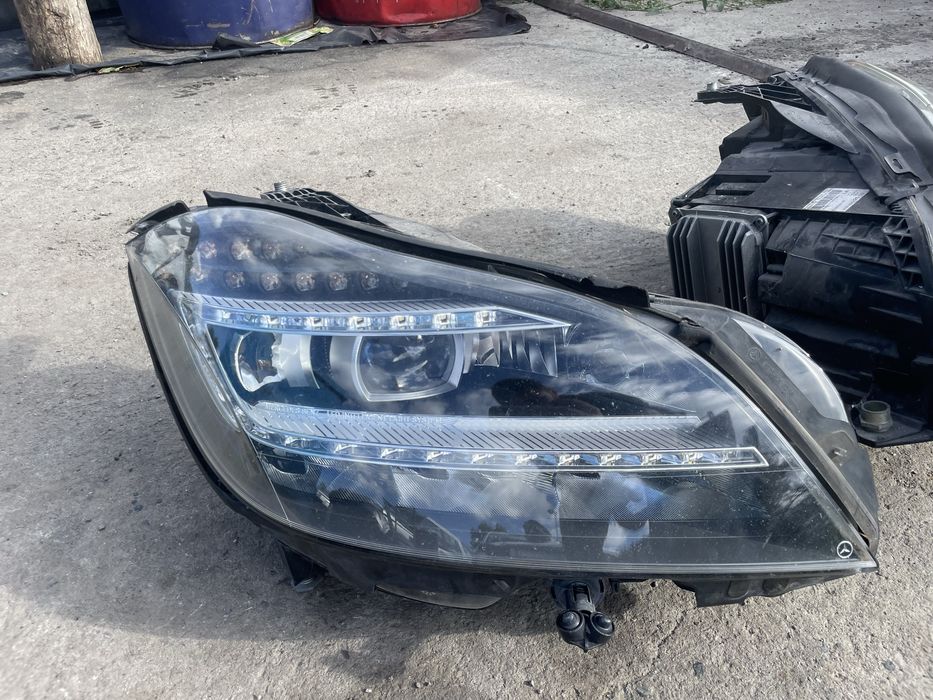 Фарове w218 cls