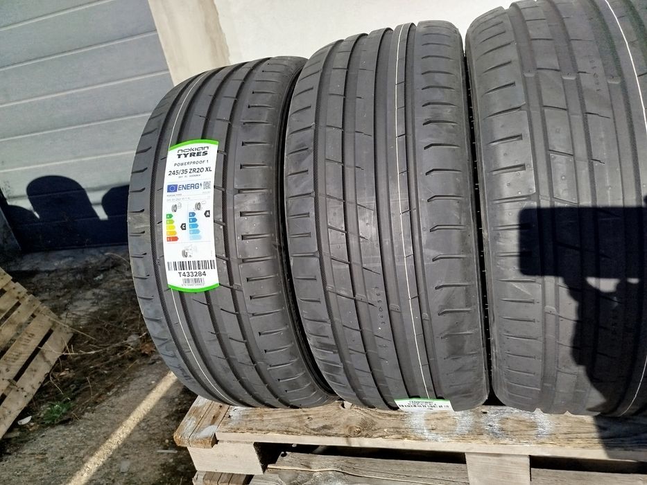 245/35/20 Нокиан ДОТ 2024 г - Чисто Нови