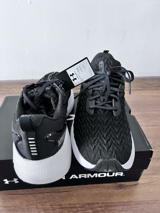 Муж кроссовки Under Armour 100% оригинал