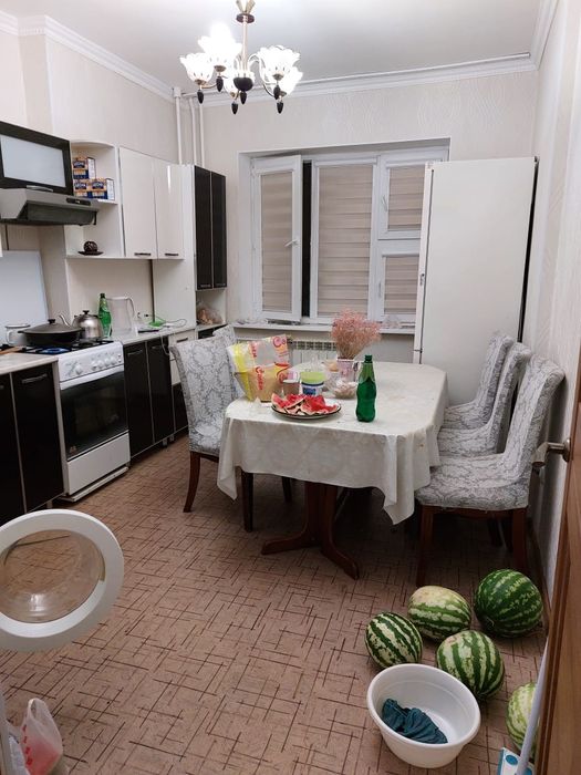 3 комн.кв. 2 этаж. 30 мкр, 183/1 д.