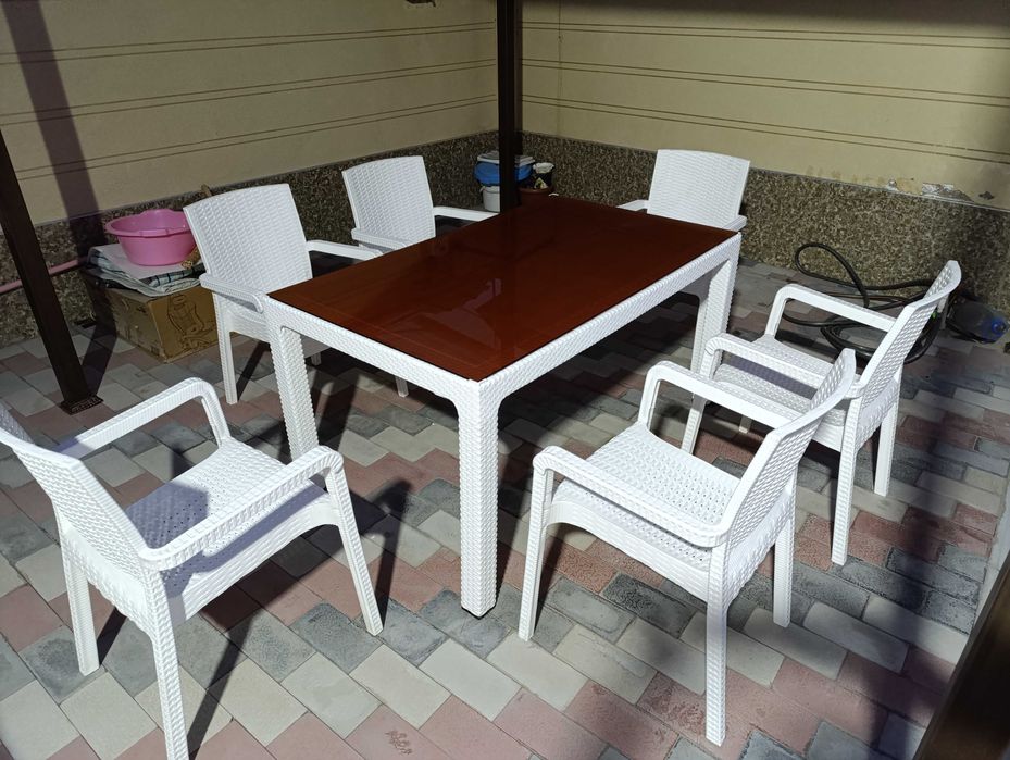 Качественная плетенная садовая мебель на 6 персон