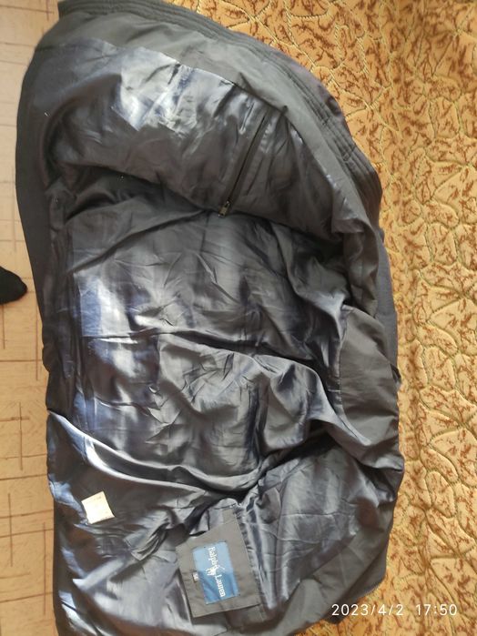 Продам куртку осень-весна