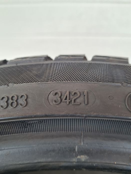 Зимни гуми 2 броя CONTINENTAL WinterContact TS830P 245 35 R19 дот 3421