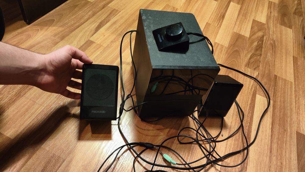 Продам колонки 5000