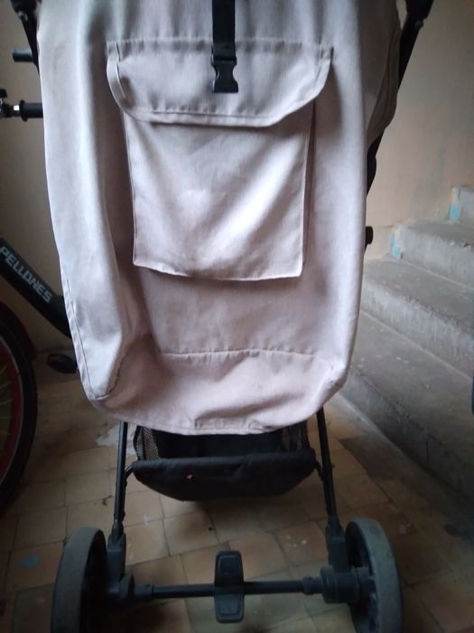 Детская коляска в хорошем  состоянии.