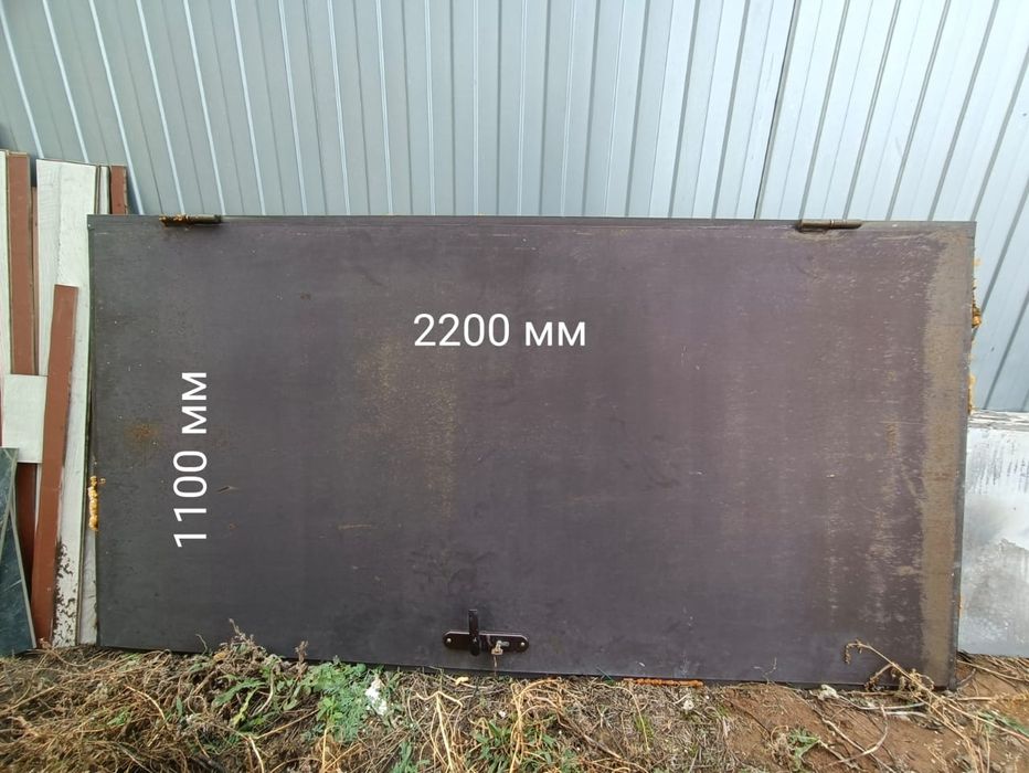 Продается железная дверь 120х220