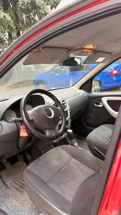 Autoturism Dacia Logan