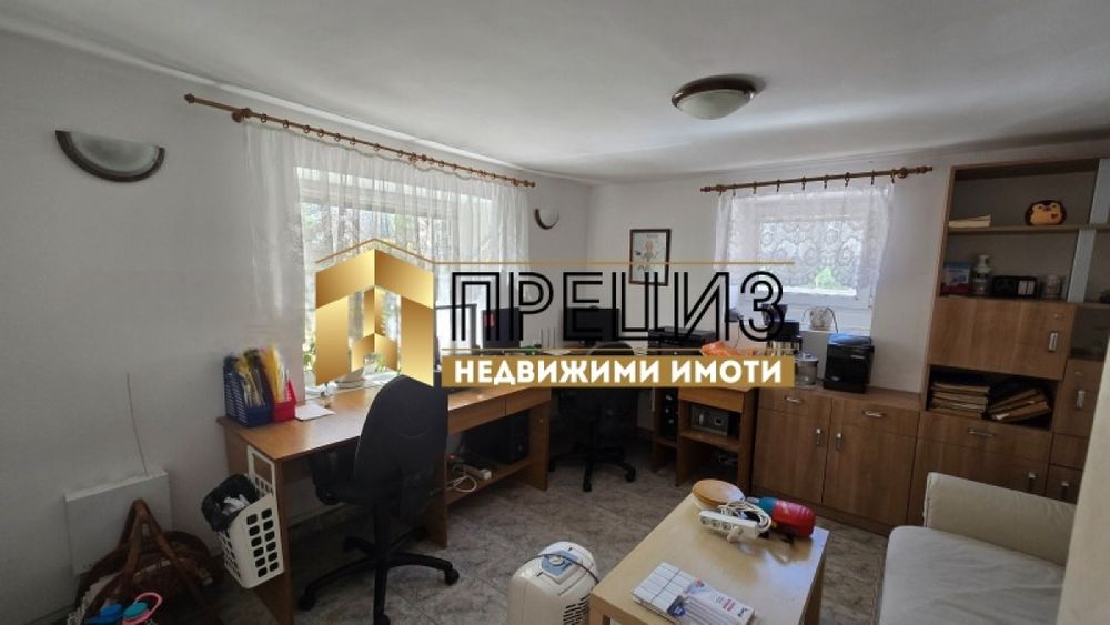 Продажба на къща с двор в гр. Шумен - Дивдядово