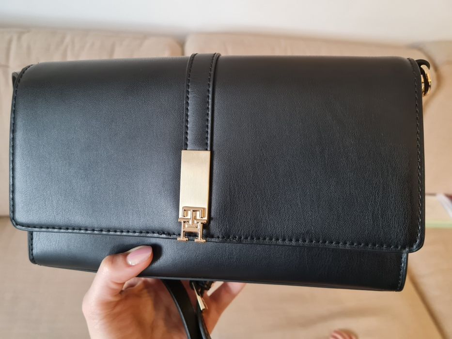 Geanta Tommy Hilfiger