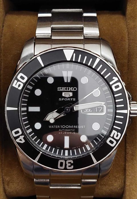 Seiko часовници лот