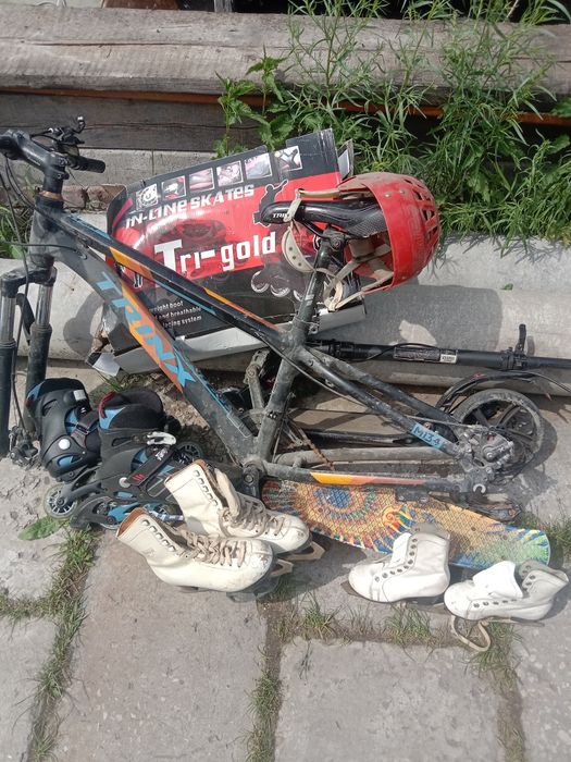 Продам роликовые коньки .