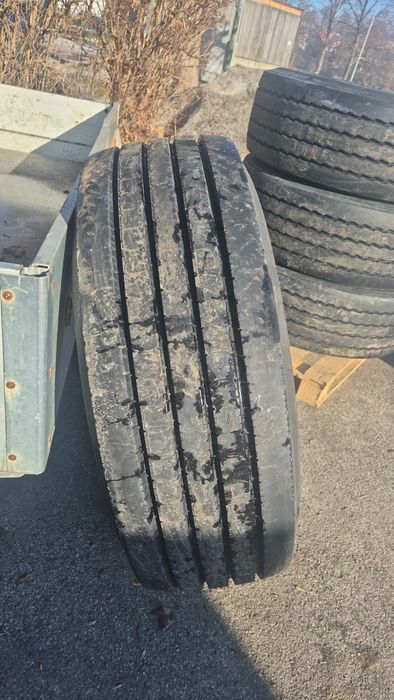 Гуми за камиони 385 65 22.5 внос от Германия в много добро състояние