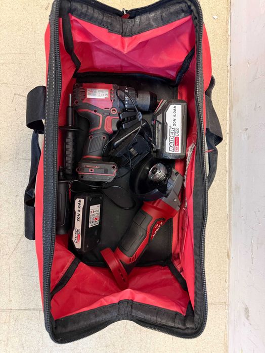 075888	R20 Борм. Ударна безч. + Ъглошлайф 2Ah 4 Ah + Чанта