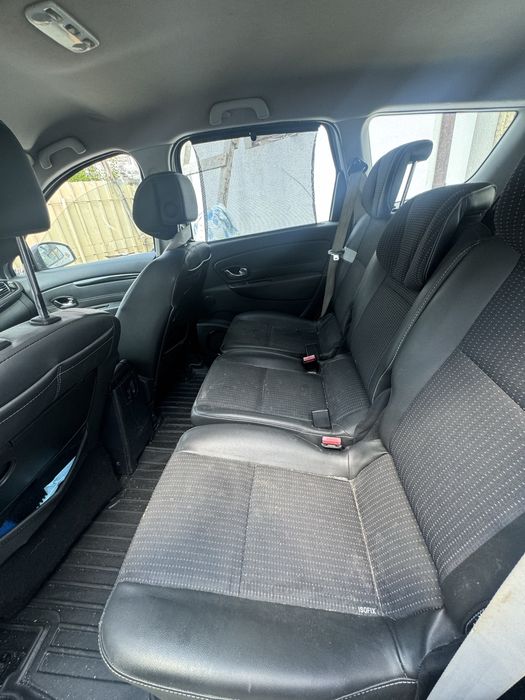RENAULT Scenic 2012 — imagine 4