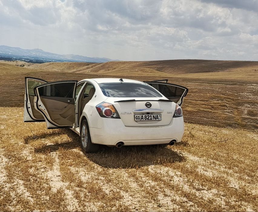 Nissan altima toza