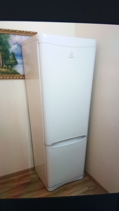 Холодильник работчи