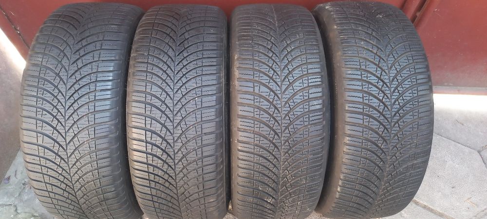 205 45 17 Goodyear Всесезонни Гуми