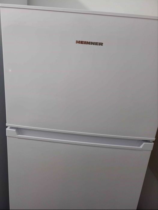 Frigifer 2 usi Heinner Leas frost 212 litri