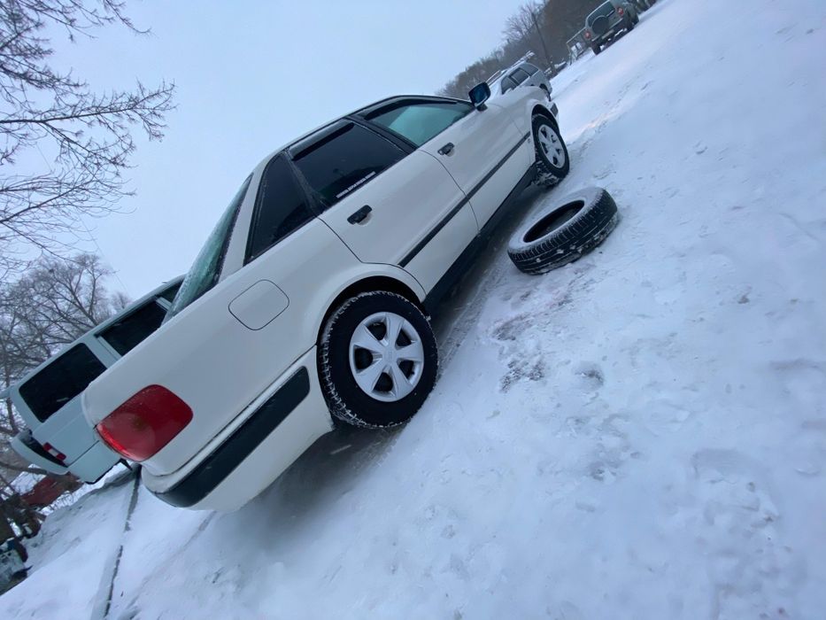 Продам Ауди б4 моно