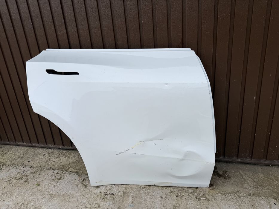 usa dreapta spate tesla model y