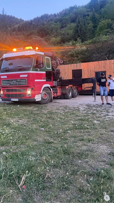 Манипулятор контейнеровоз